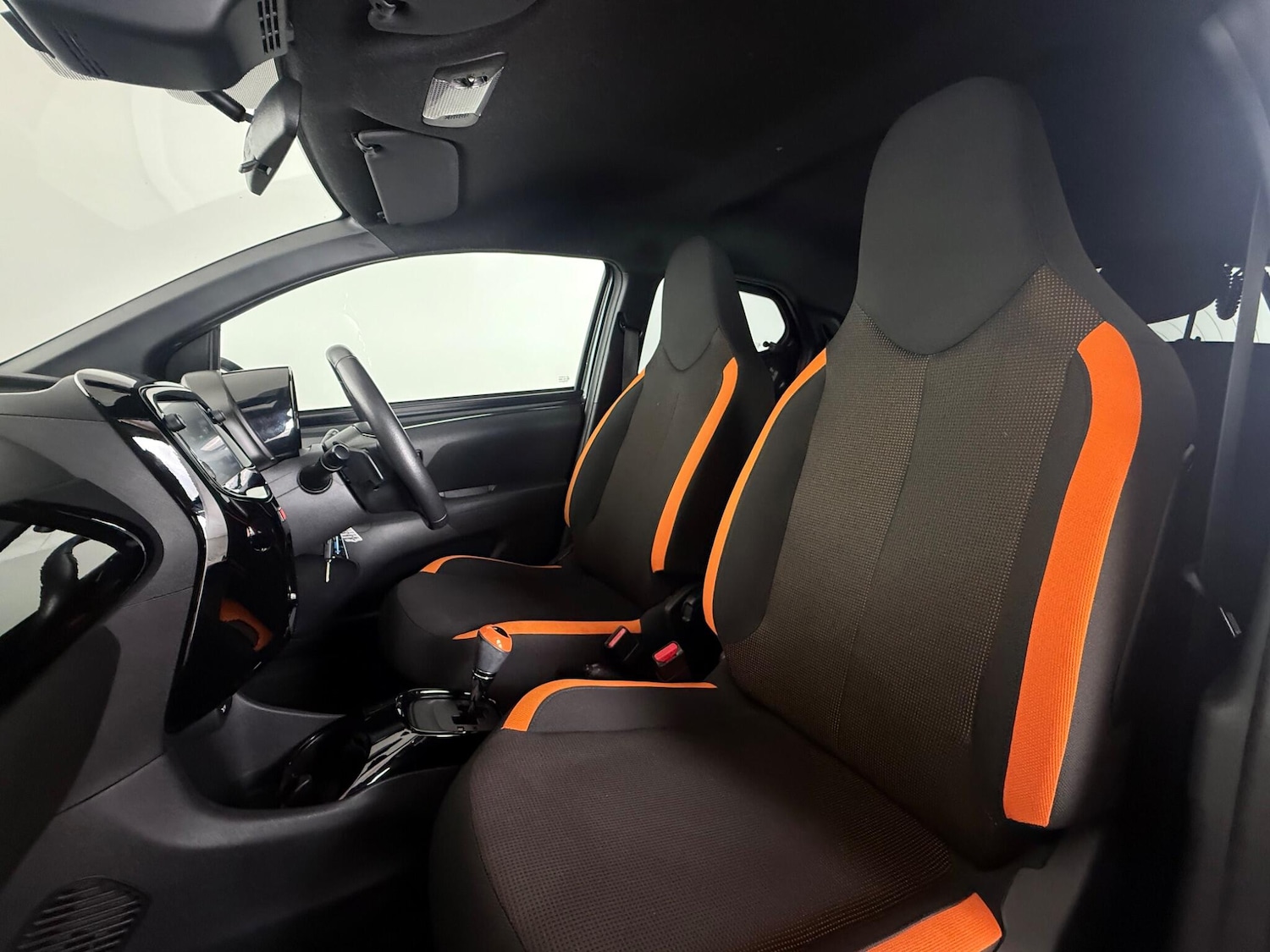 Used Toyota AYGO 2020 for sale - 77387800: Photo 10