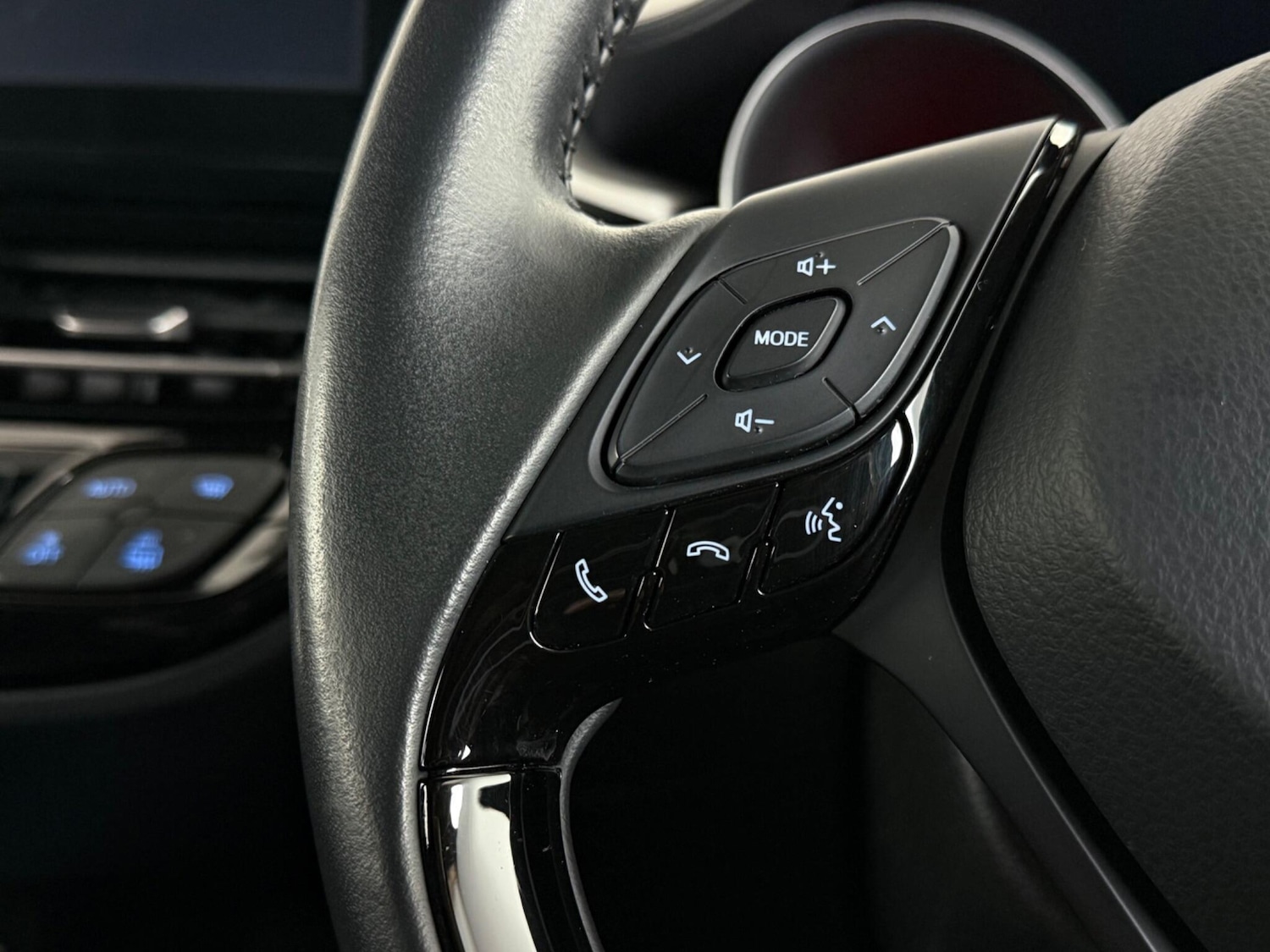 Used Toyota C-HR 2021 for sale - 77332101: Photo 13