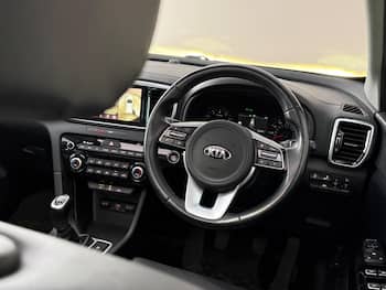 Used Kia Sportage 2021 for sale - 79622520: Photo