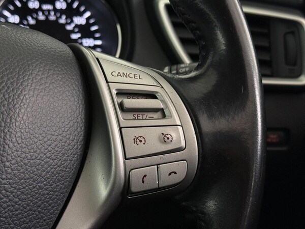 Used Nissan Qashqai 2016 for sale - 75727579: Photo 29