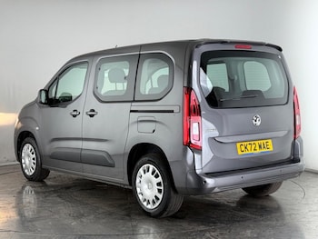 Used Vauxhall Combo Life 2022 for sale - 75929636: Photo