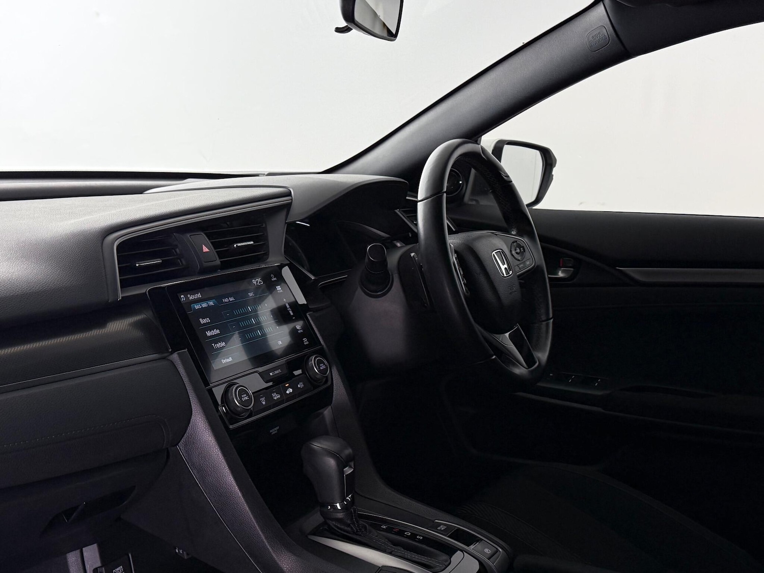 Used Honda Civic 2019 for sale - 77182378: Photo 15