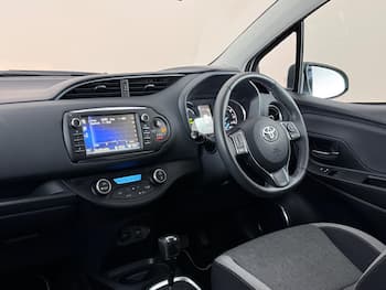 Used Toyota Yaris 2020 for sale - 79681279: Photo