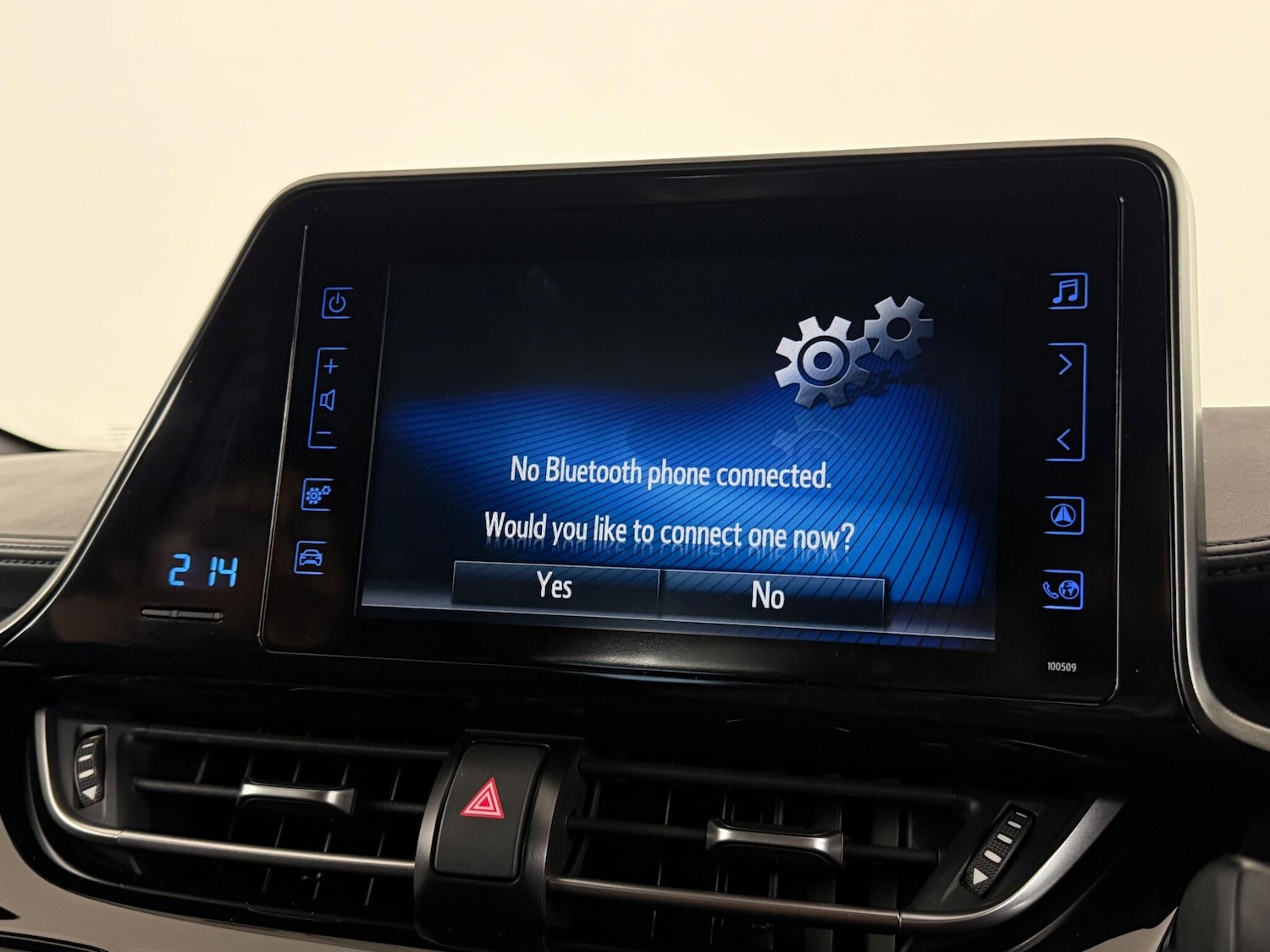 Used Toyota C-HR 2018 for sale - 77246806: Photo 24