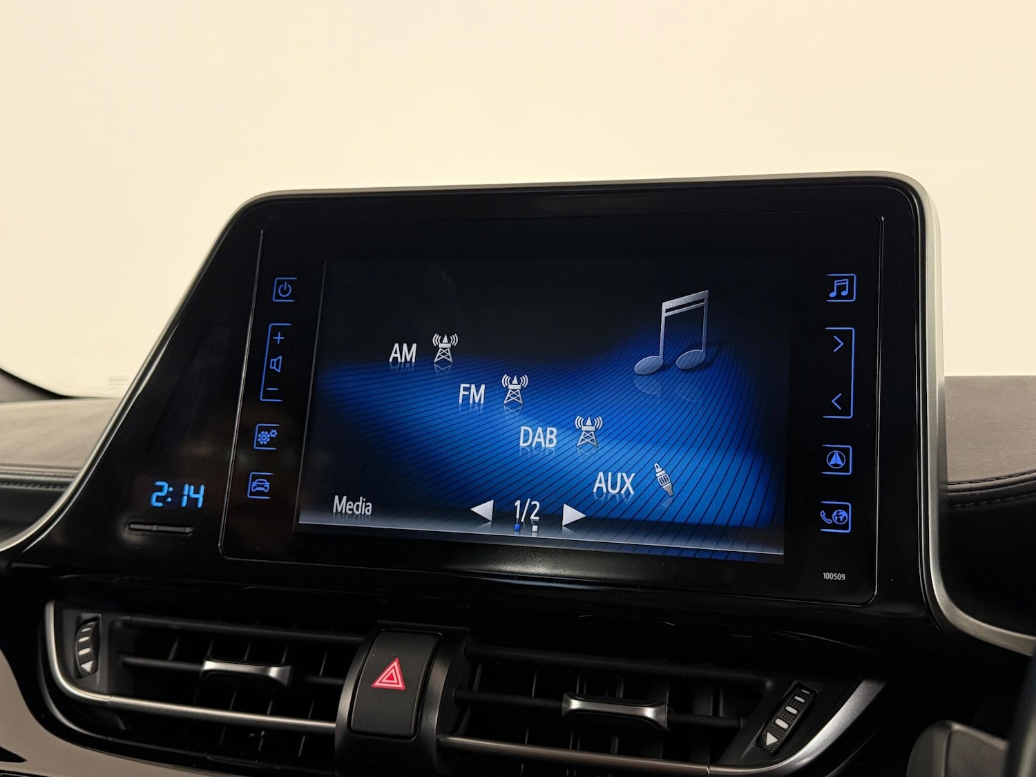 Used Toyota C-HR 2018 for sale - 77246806: Photo 25