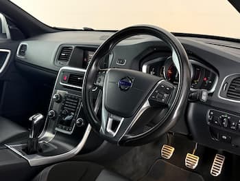 Used Volvo V60 2017 for sale - 79712702: Photo