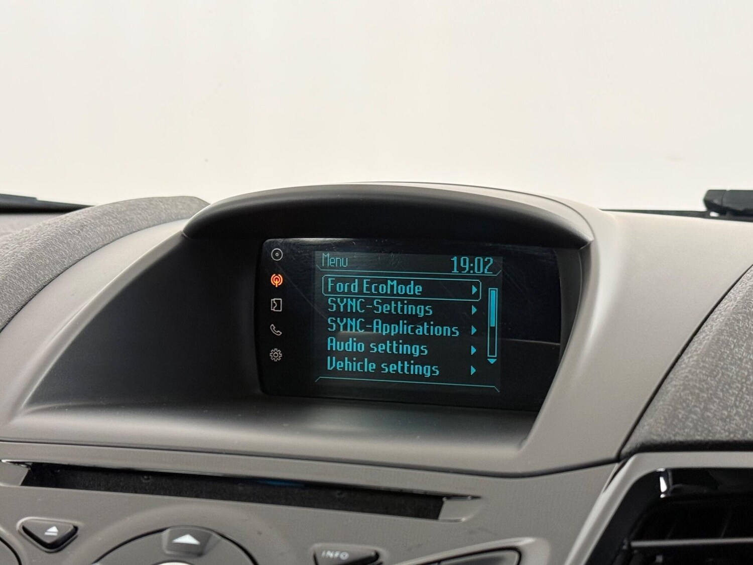 Used Ford Fiesta 2015 for sale - 77605065: Photo 19