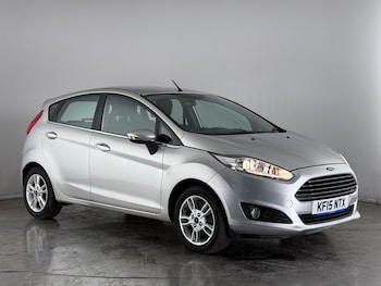 Used Ford Fiesta 2015 for sale - 77605065: Photo