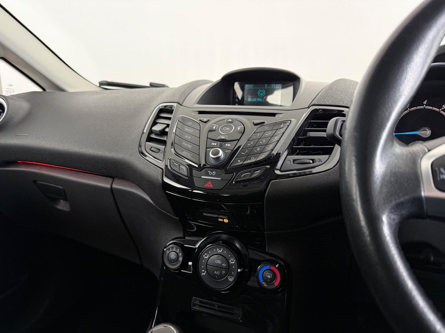 Used Ford Fiesta 2015 for sale - 77605065: Photo 23