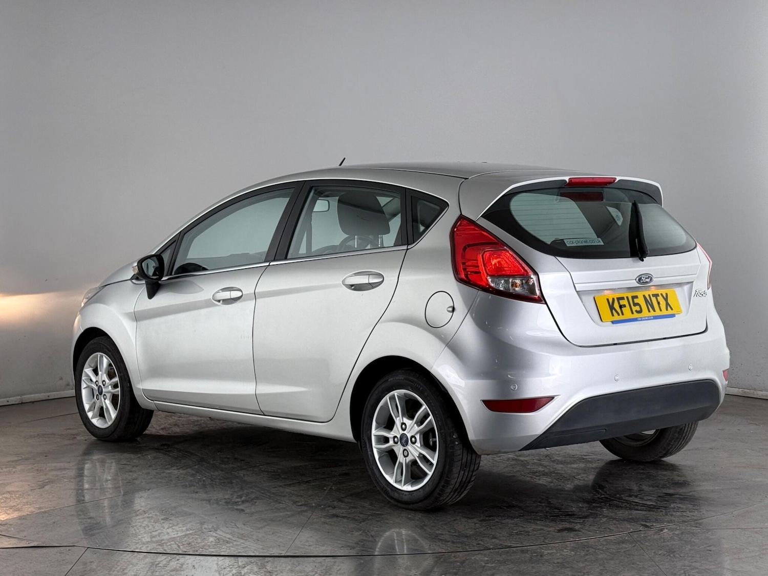 Used Ford Fiesta 2015 for sale - 77605065: Photo 3