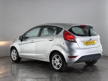 Used Ford Fiesta 2015 for sale - 77605065: Photo