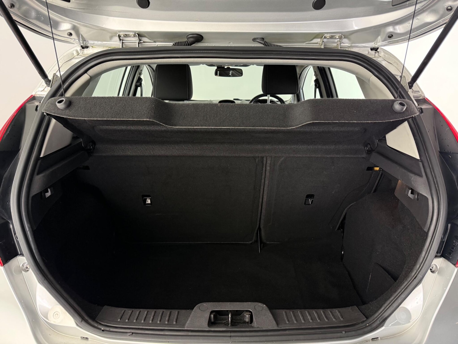 Used Ford Fiesta 2015 for sale - 77605065: Photo 8