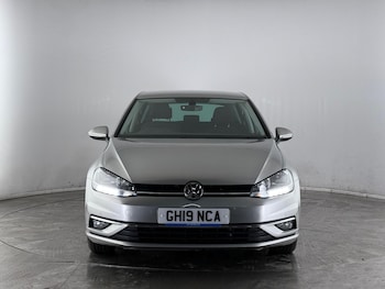Used Volkswagen Golf 2019 for sale - 77054017: Photo