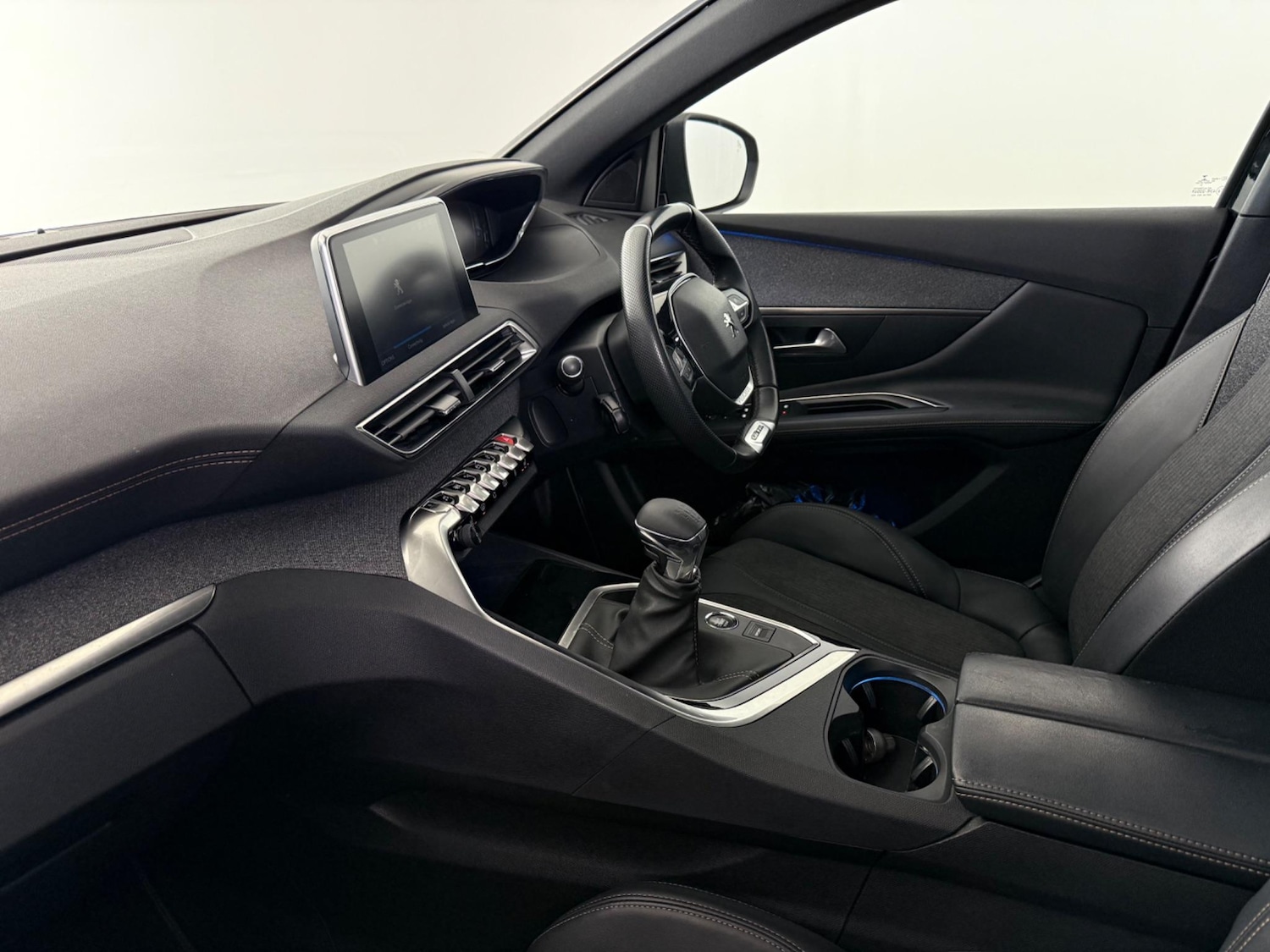 Used Peugeot 3008 2019 for sale - 77015591: Photo 16