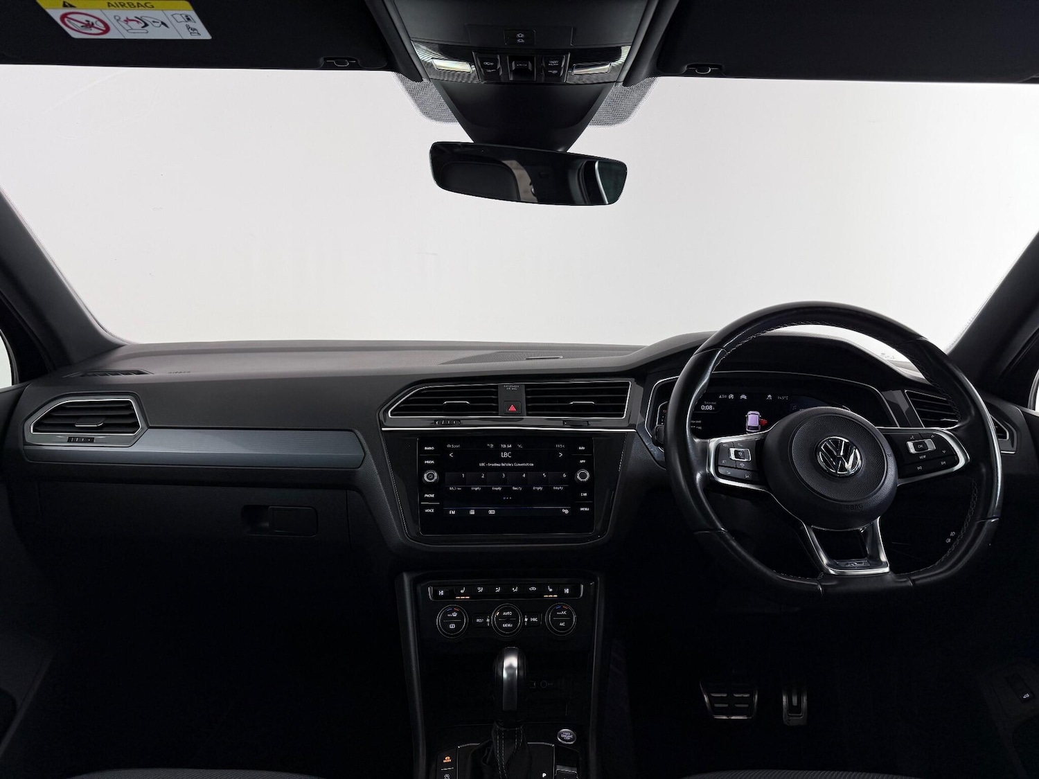 Used Volkswagen Tiguan 2019 for sale - 76467184: Photo 23