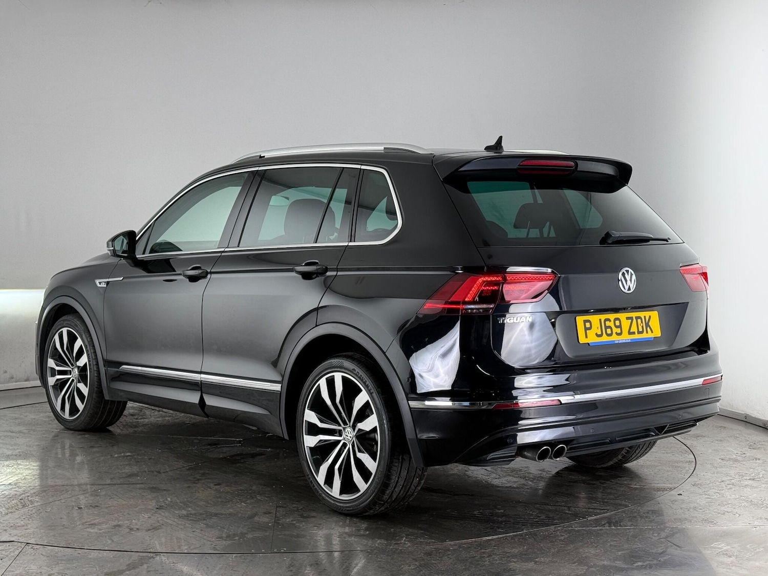 Used Volkswagen Tiguan 2019 for sale - 76467184: Photo 5