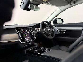 Used Volvo S90 2023 for sale - 79577505: Photo