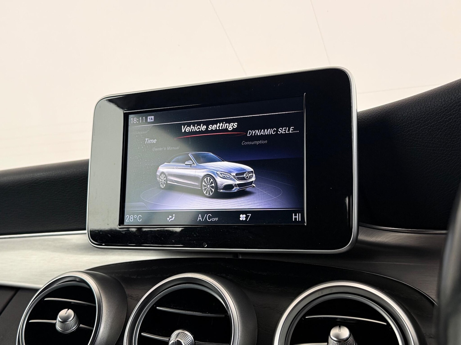 Used Mercedes-Benz C Class 2017 for sale - 77182529: Photo 34