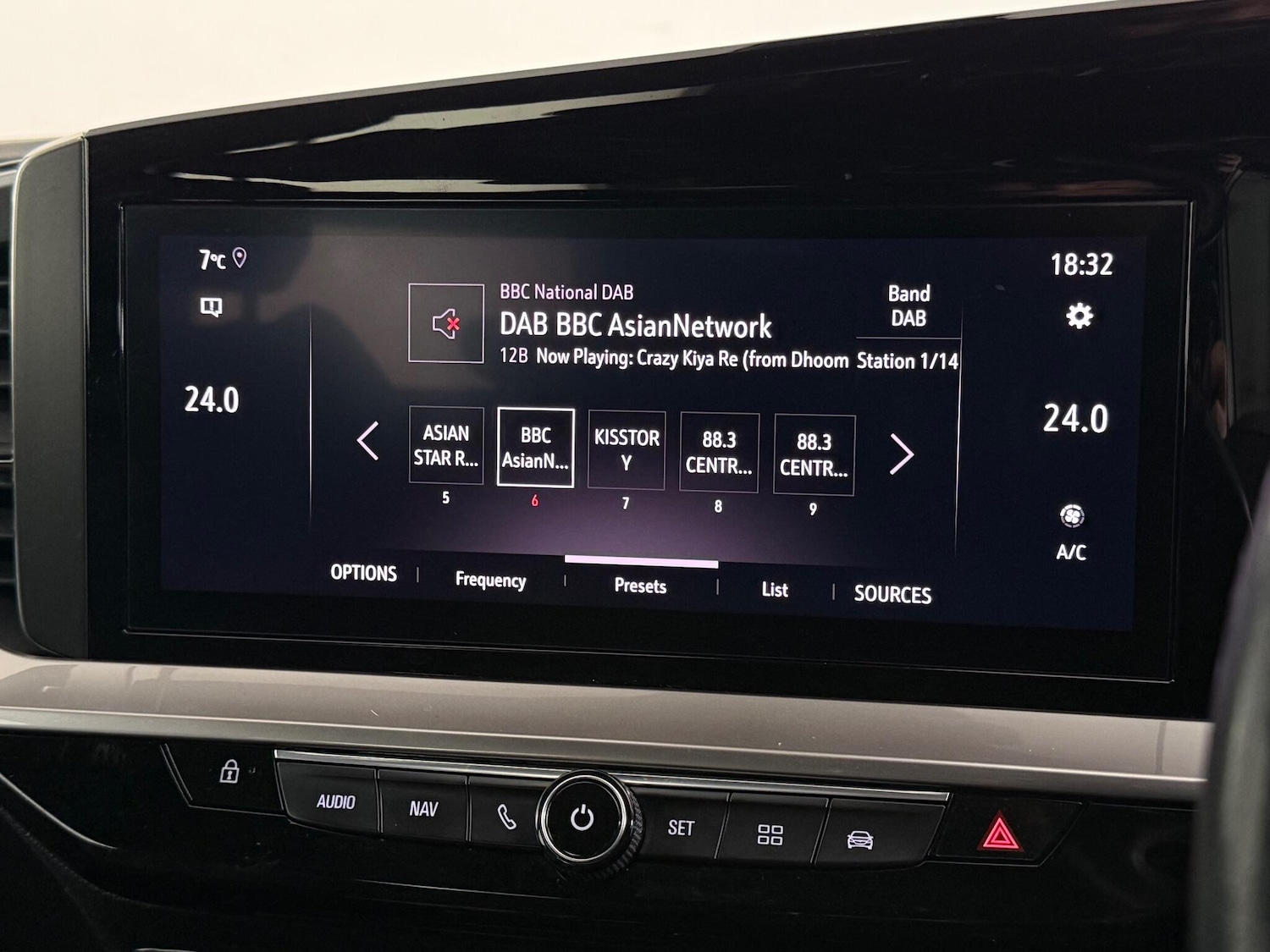 Used Vauxhall Mokka 2022 for sale - 77183200: Photo 22