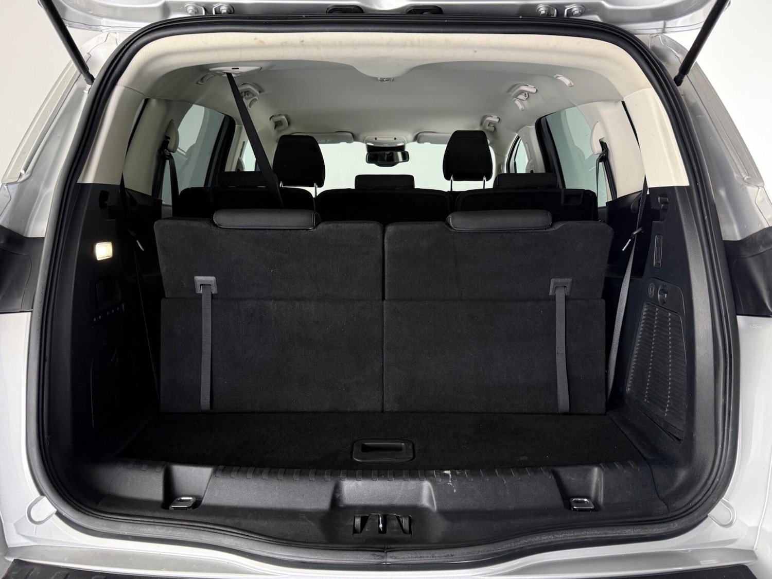 Used Ford S-Max 2023 for sale - 77332181: Photo 11