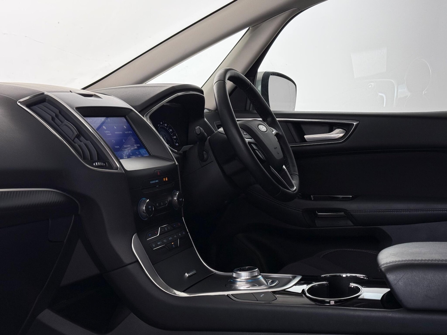 Used Ford S-Max 2023 for sale - 77332181: Photo 17