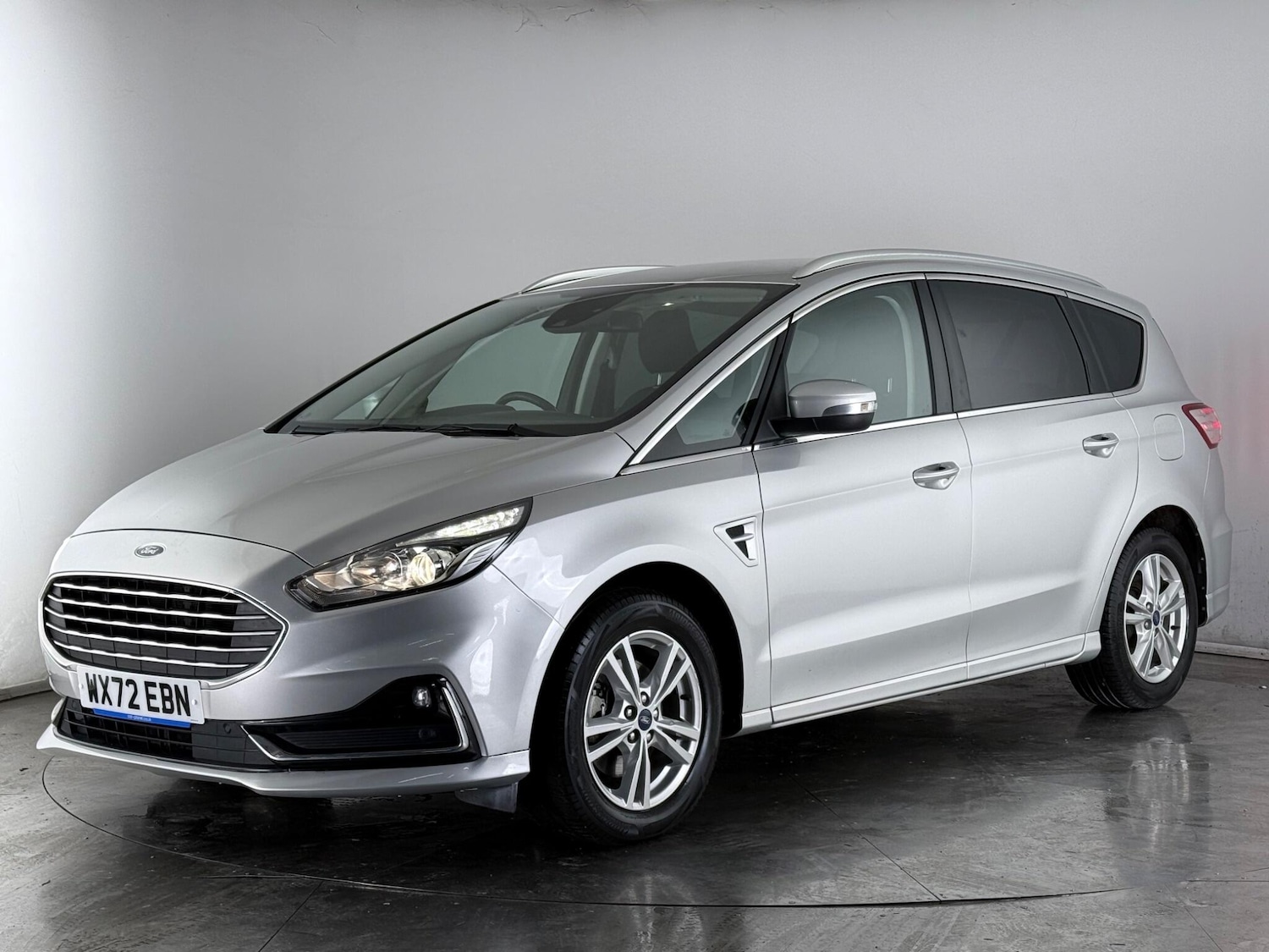 Used Ford S-Max 2023 for sale - 77332181: Photo 3