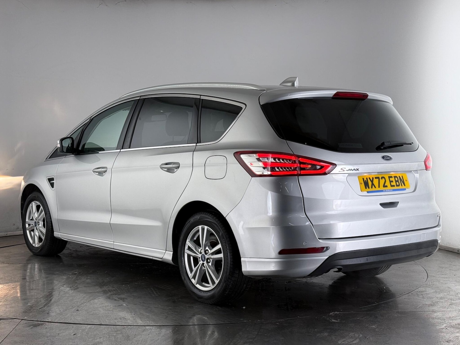 Used Ford S-Max 2023 for sale - 77332181: Photo 4