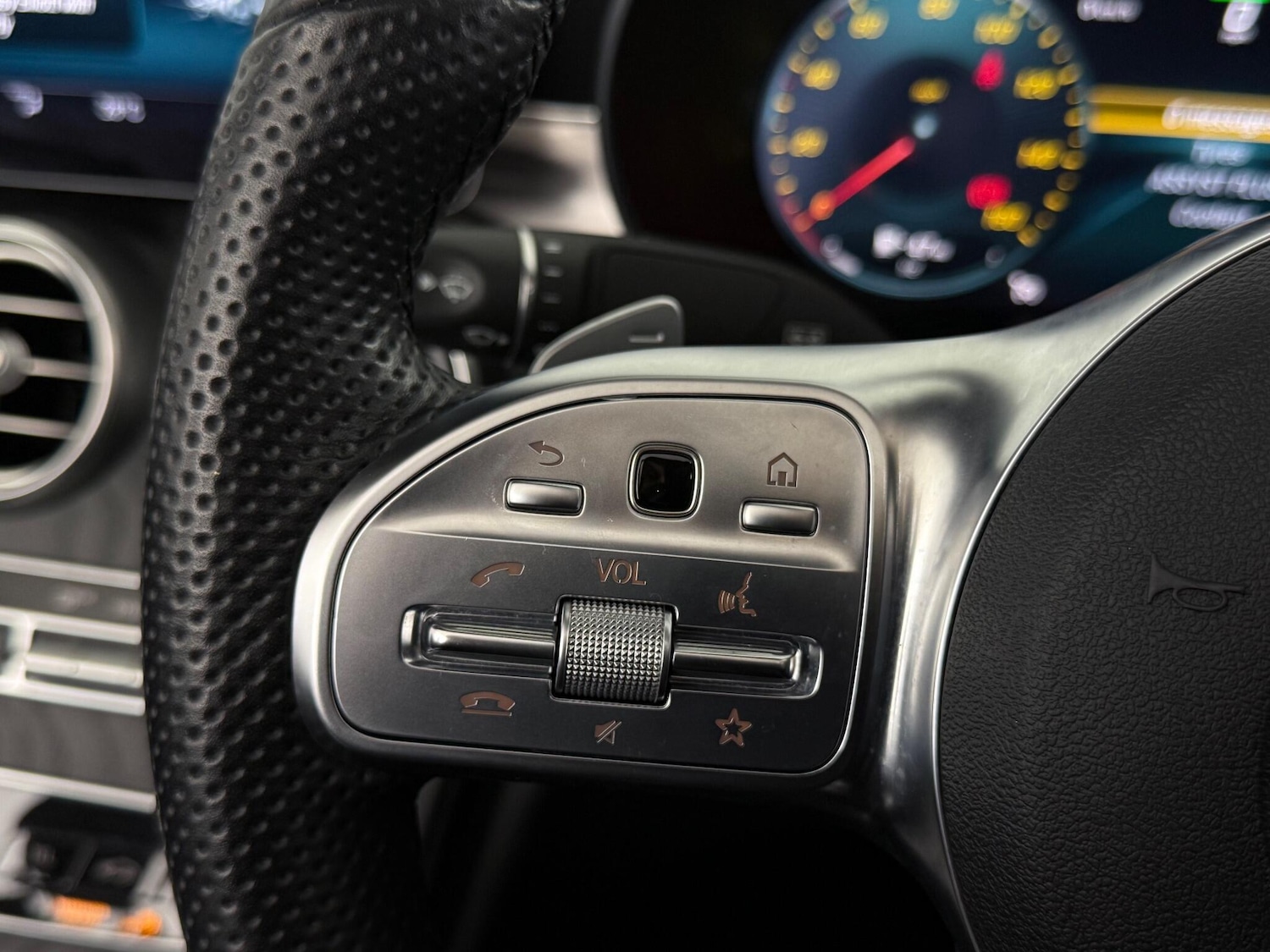 Used Mercedes-Benz C Class 2018 for sale - 77221943: Photo 15