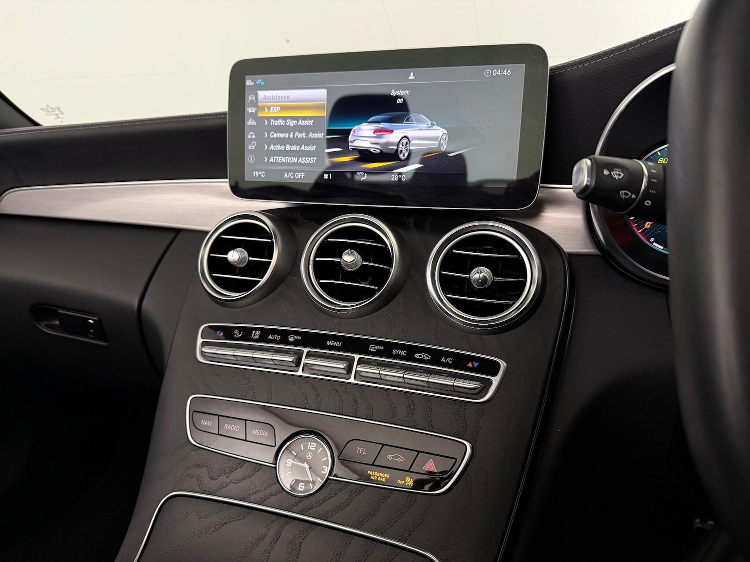 Used Mercedes-Benz C Class 2018 for sale - 77221943: Photo 29