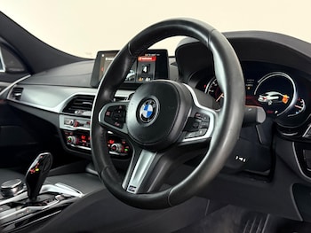 Used BMW 6 Series 2018 for sale - 79125284: Photo