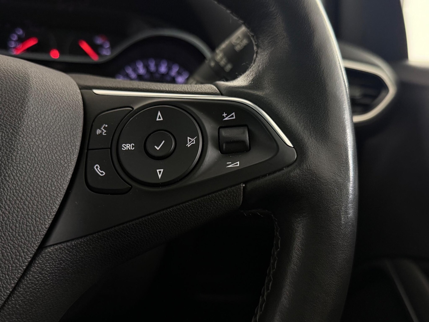 Used Vauxhall Crossland 2022 for sale - 77183175: Photo 18