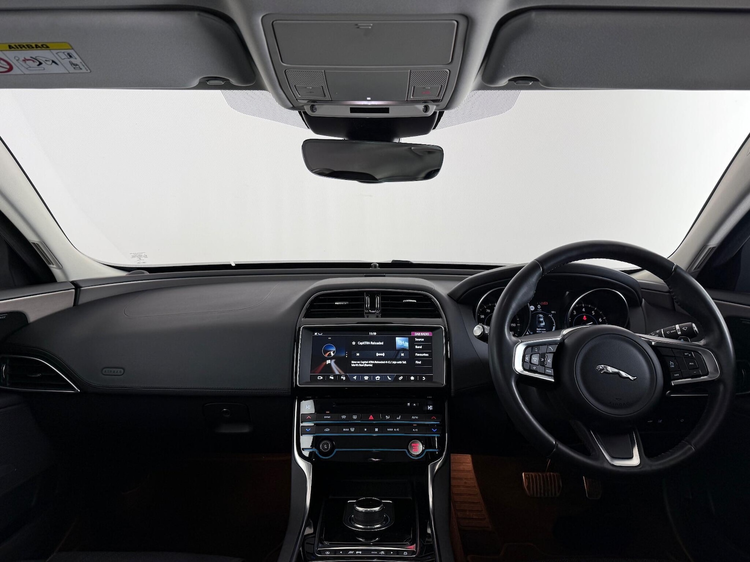 Used Jaguar XE 2018 for sale - 77221900: Photo 15