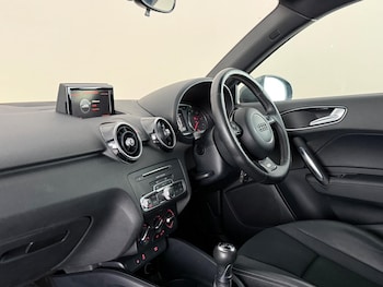 Used Audi A1 2017 for sale - 79453973: Photo