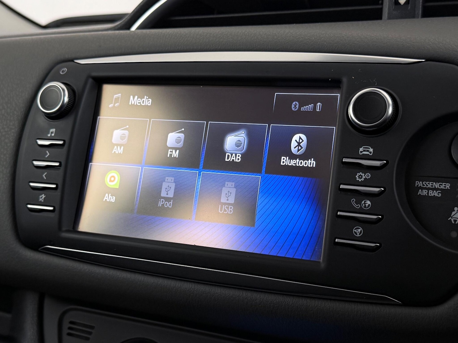 Used Toyota Yaris 2017 for sale - 77217338: Photo 22