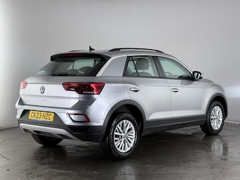 Used Volkswagen T-Roc 2023 for sale - 76646158: Photo