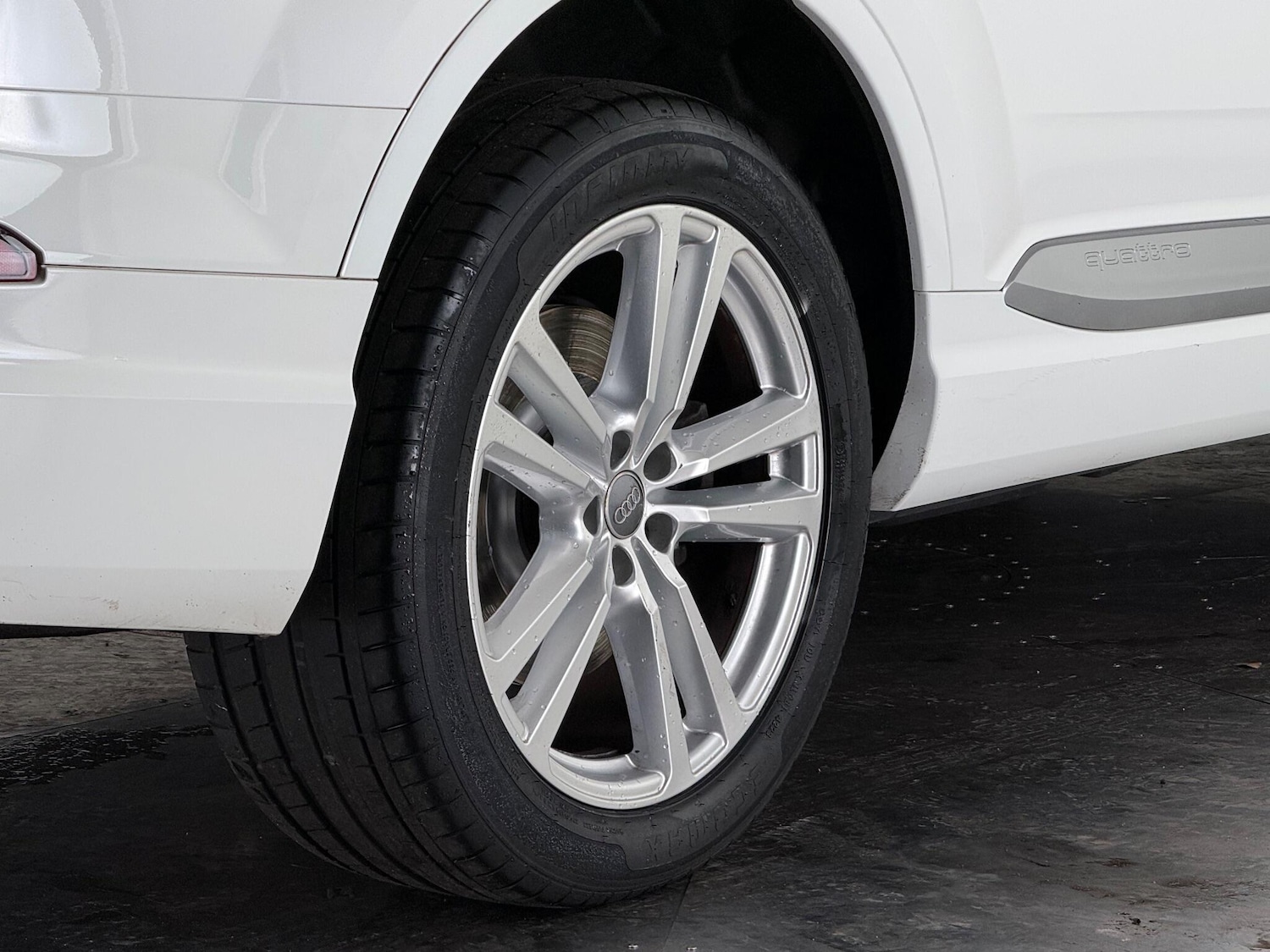 Used Audi Q7 2017 for sale - 77260331: Photo 9