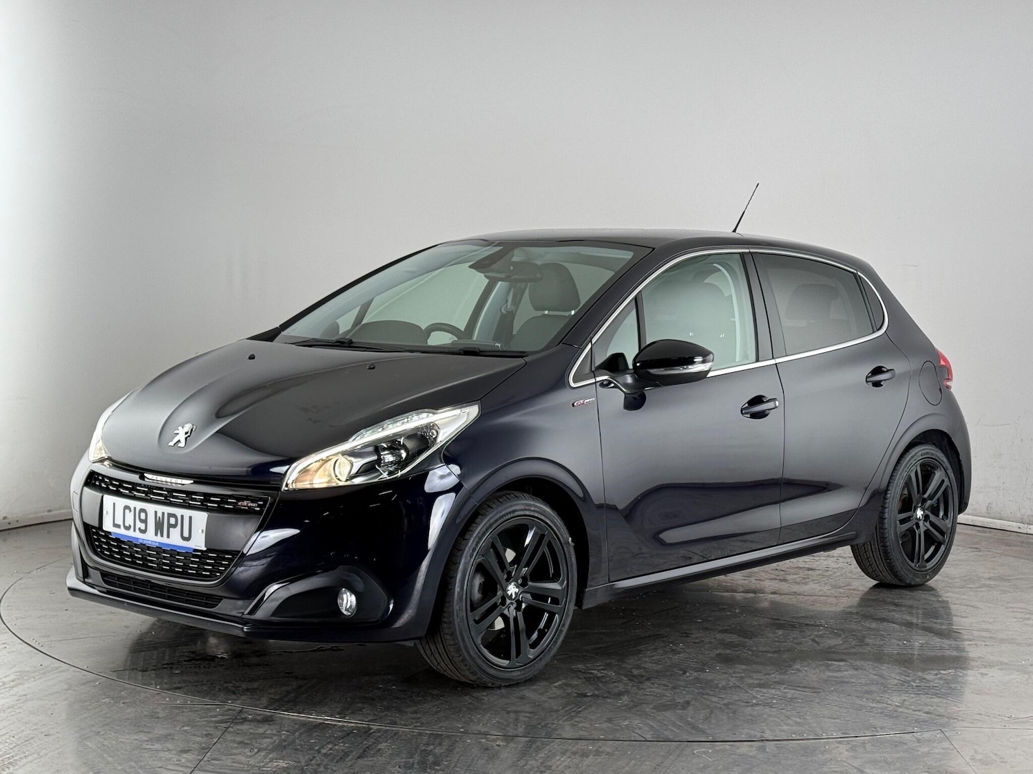 Used Peugeot 208 2019 for sale - 77217496: Photo 3