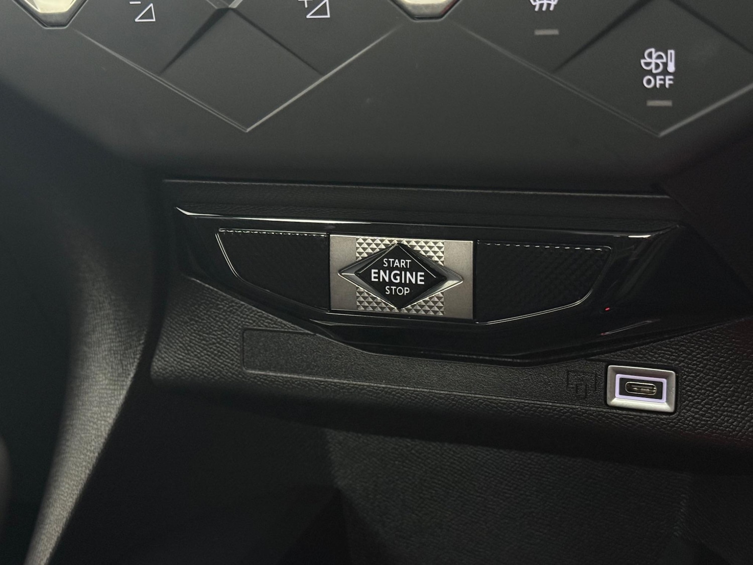 Used DS Automobiles DS 3 2023 for sale - 76466754: Photo 37