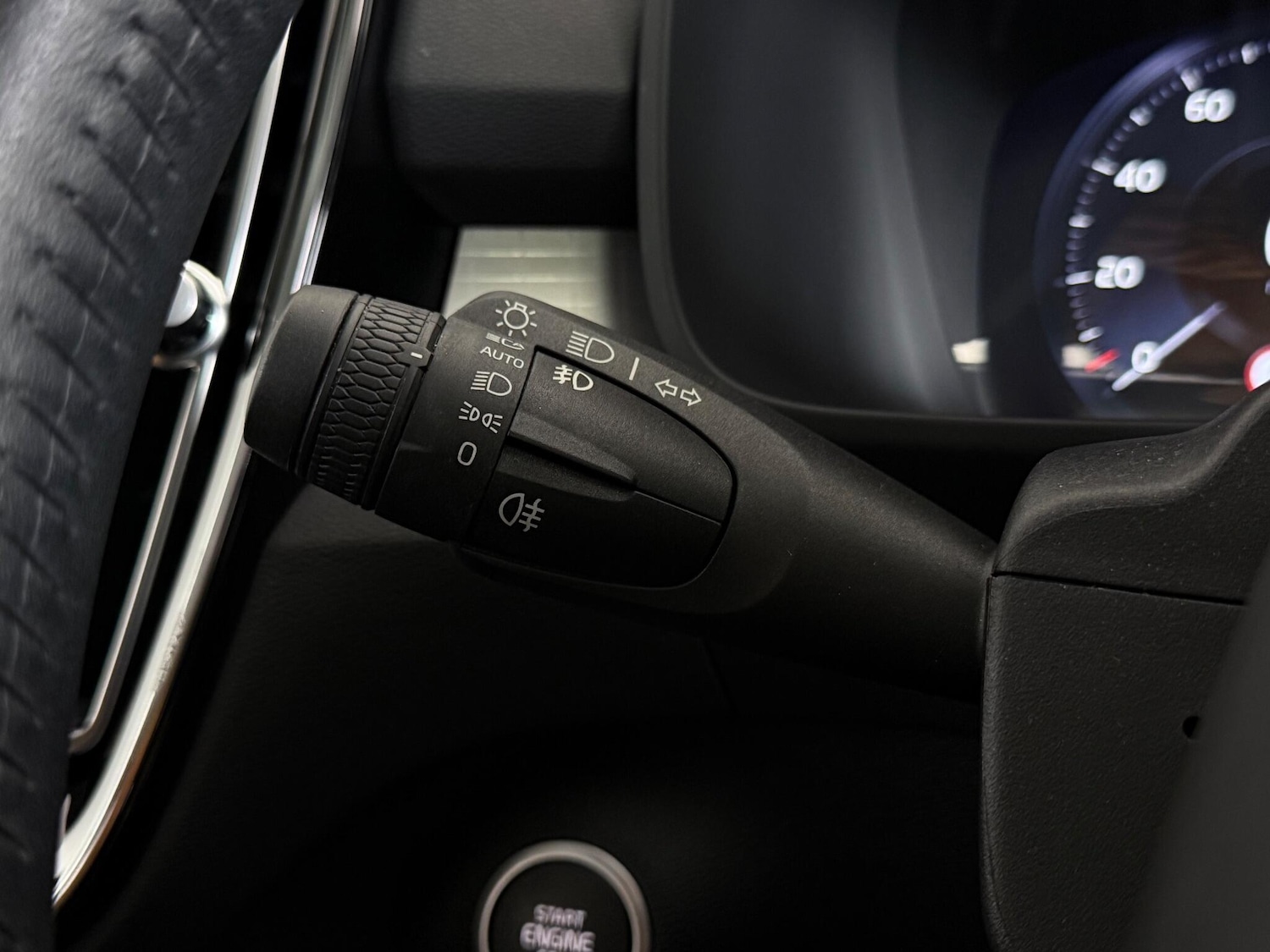 Used Volvo XC40 2020 for sale - 77216776: Photo 22