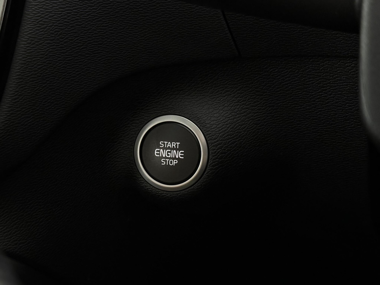 Used Volvo XC40 2020 for sale - 77216776: Photo 36