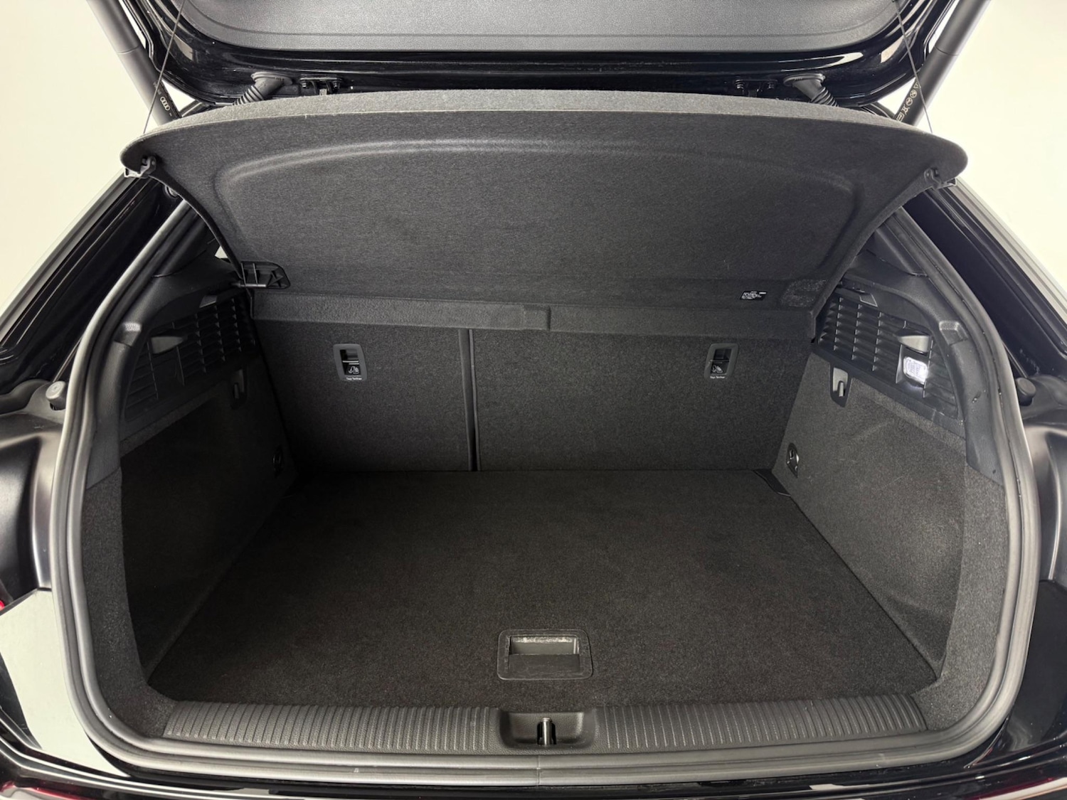 Used Audi Q2 2023 for sale - 76467375: Photo 12