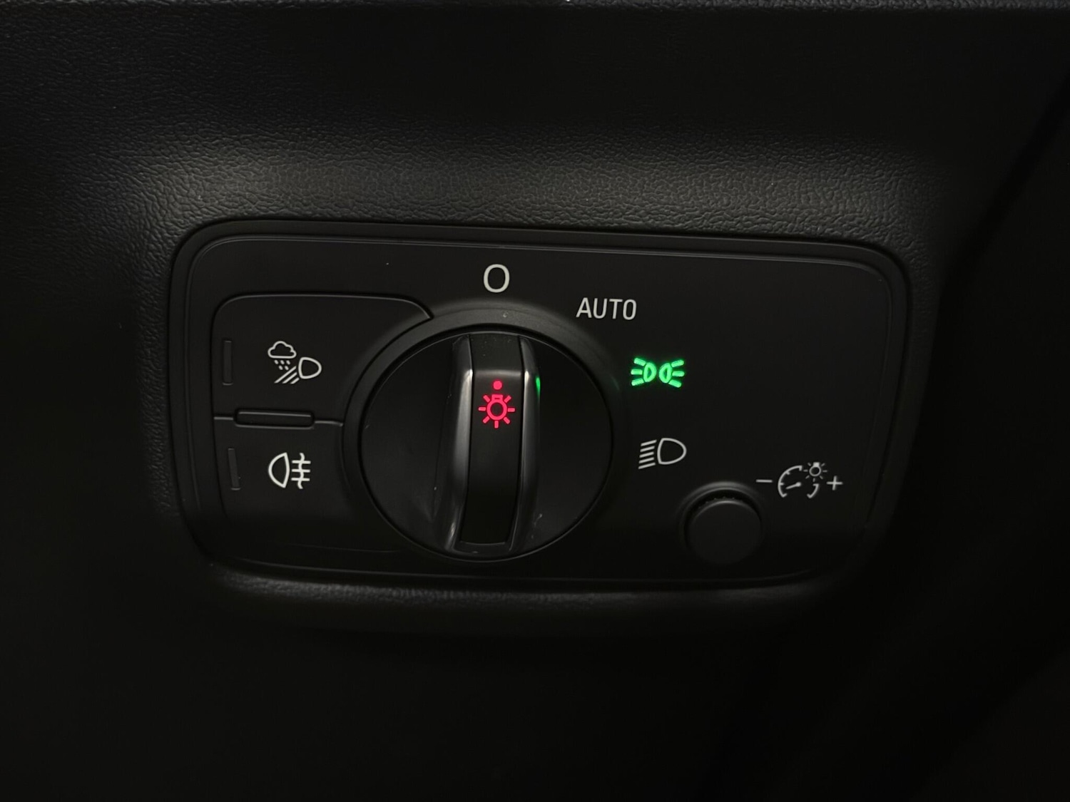 Used Audi TT 2017 for sale - 77182647: Photo 17