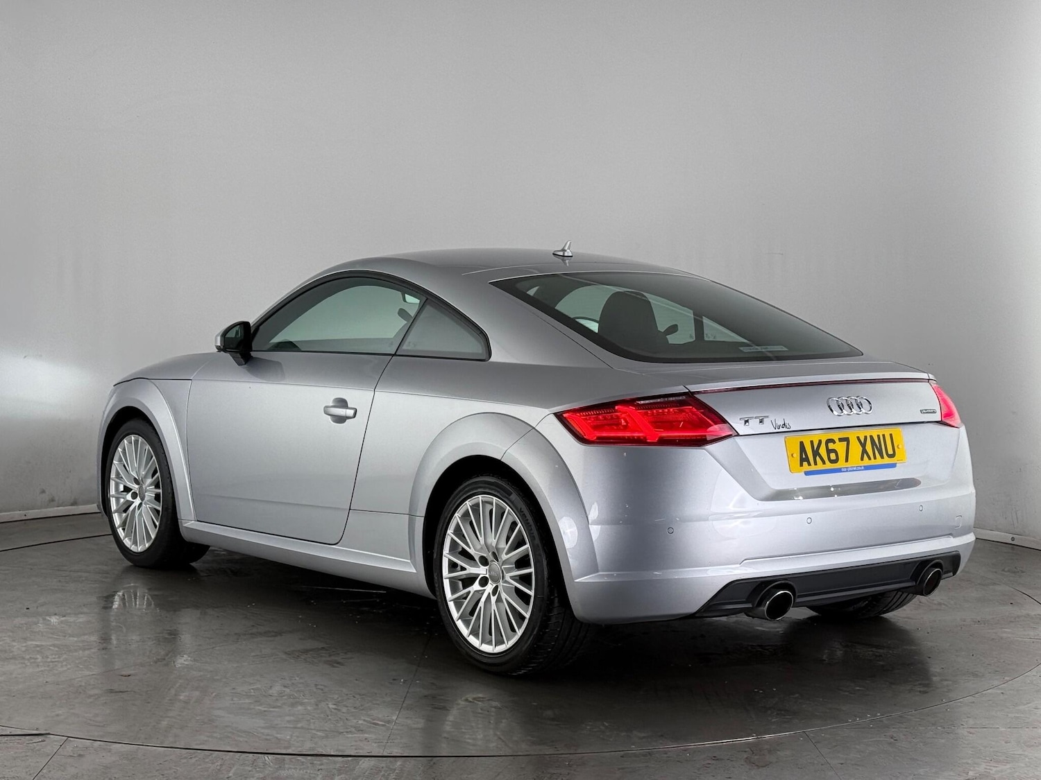 Used Audi TT 2017 for sale - 77182647: Photo 3