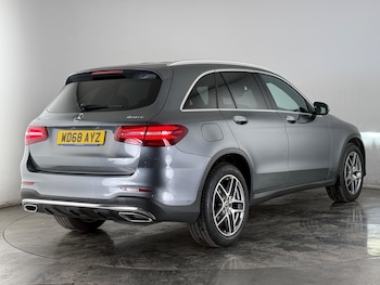 Used Mercedes-Benz GLC 2019 for sale - 77825337: Photo