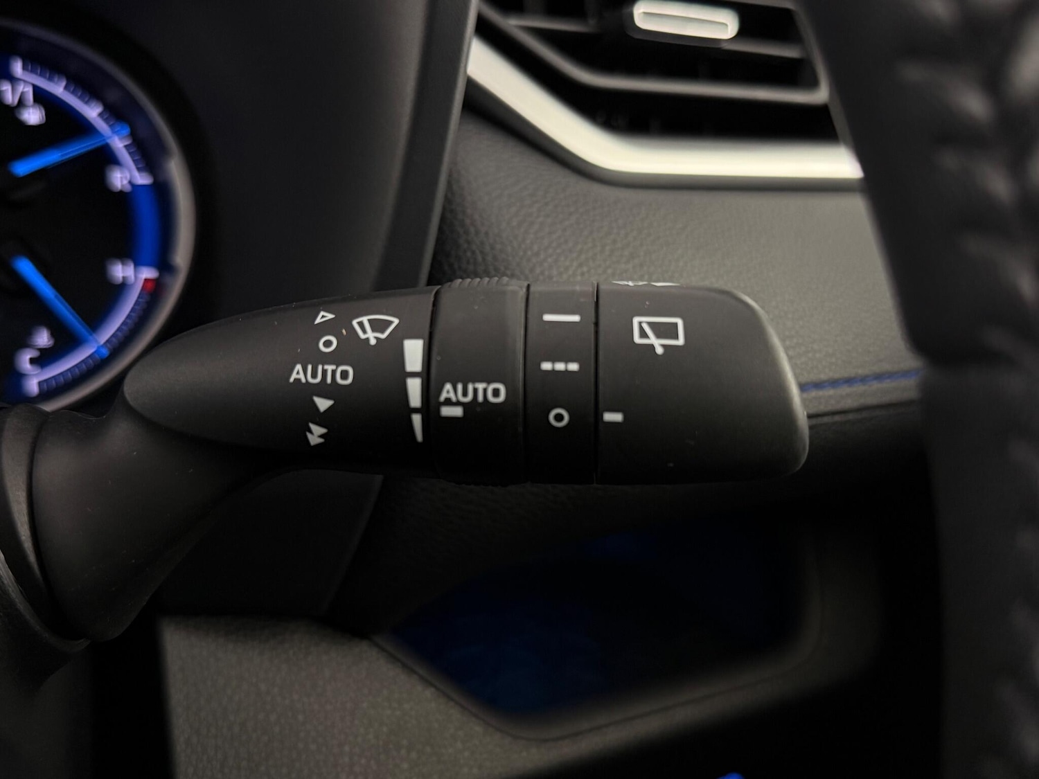 Used Toyota RAV4 2021 for sale - 77246824: Photo 24