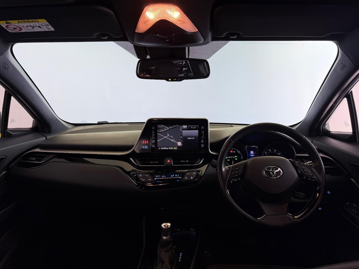 Used Toyota C-HR 2018 for sale - 77182550: Photo 15