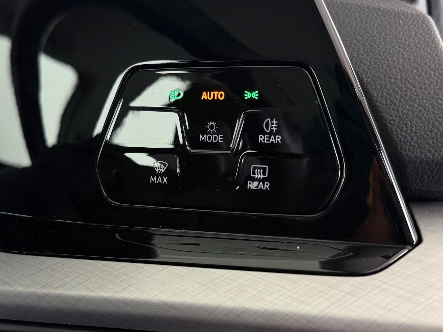 Used Volkswagen Golf 2020 for sale - 76607334: Photo 23