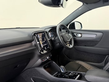 Used Volvo XC40 2022 for sale - 78602196: Photo