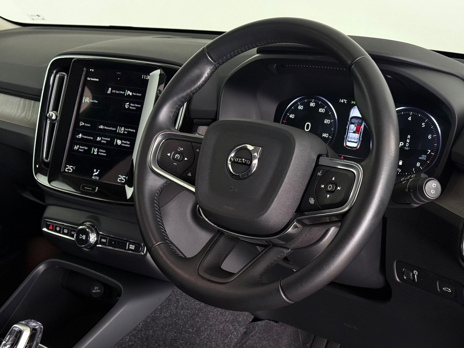 Used Volvo XC40 2021 for sale - 77246501: Photo 21