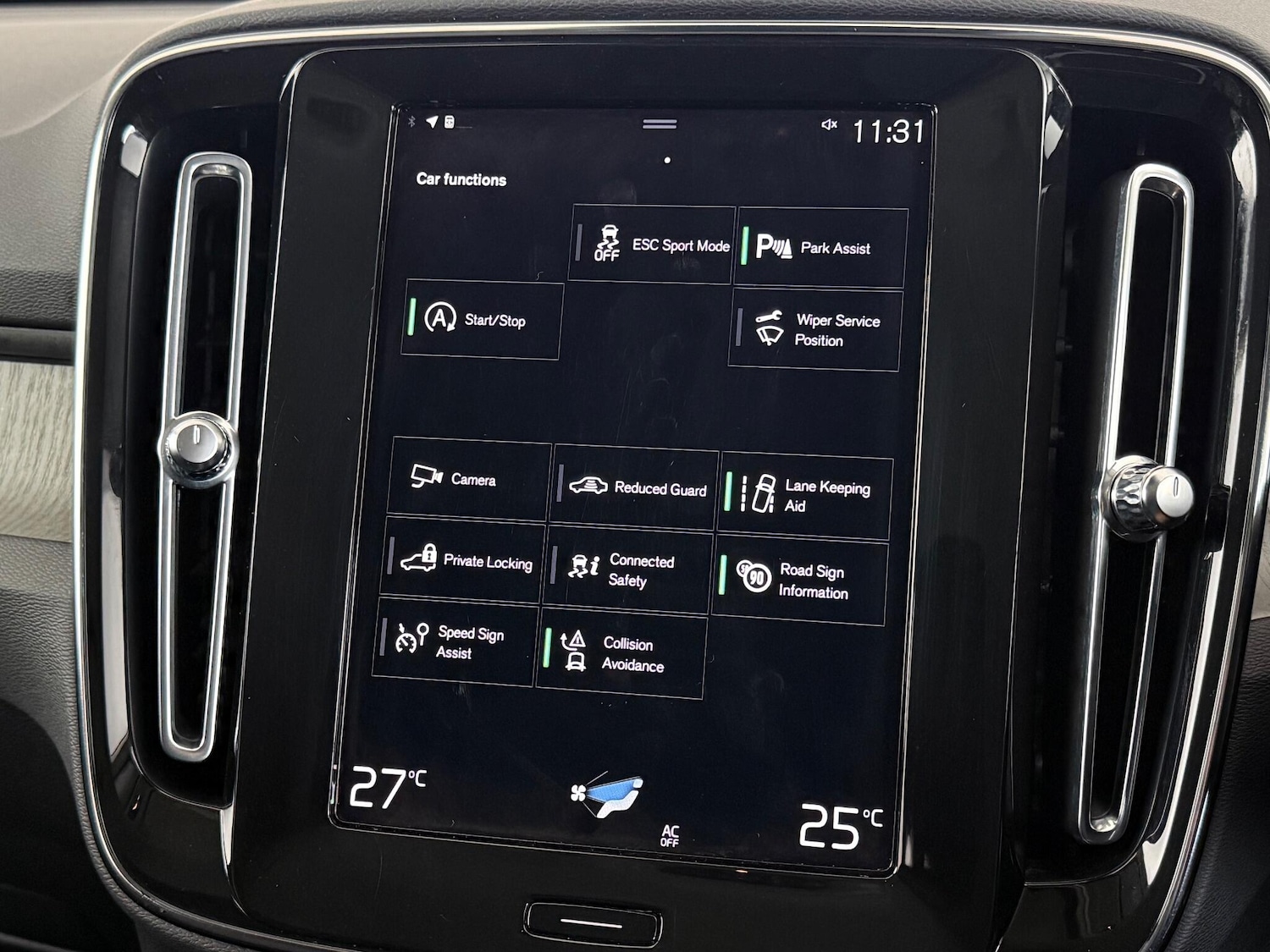 Used Volvo XC40 2021 for sale - 77246501: Photo 28